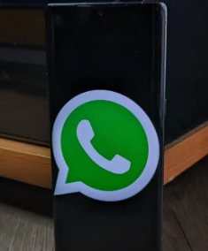 新的WhatsApp更新可让您恢复已删除的消息