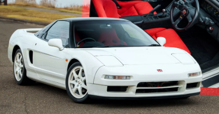 这辆极其罕见的1996款本田NSX-R值45万美元吗