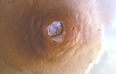 火星上首次发现太阳系最高火山出现霜冻